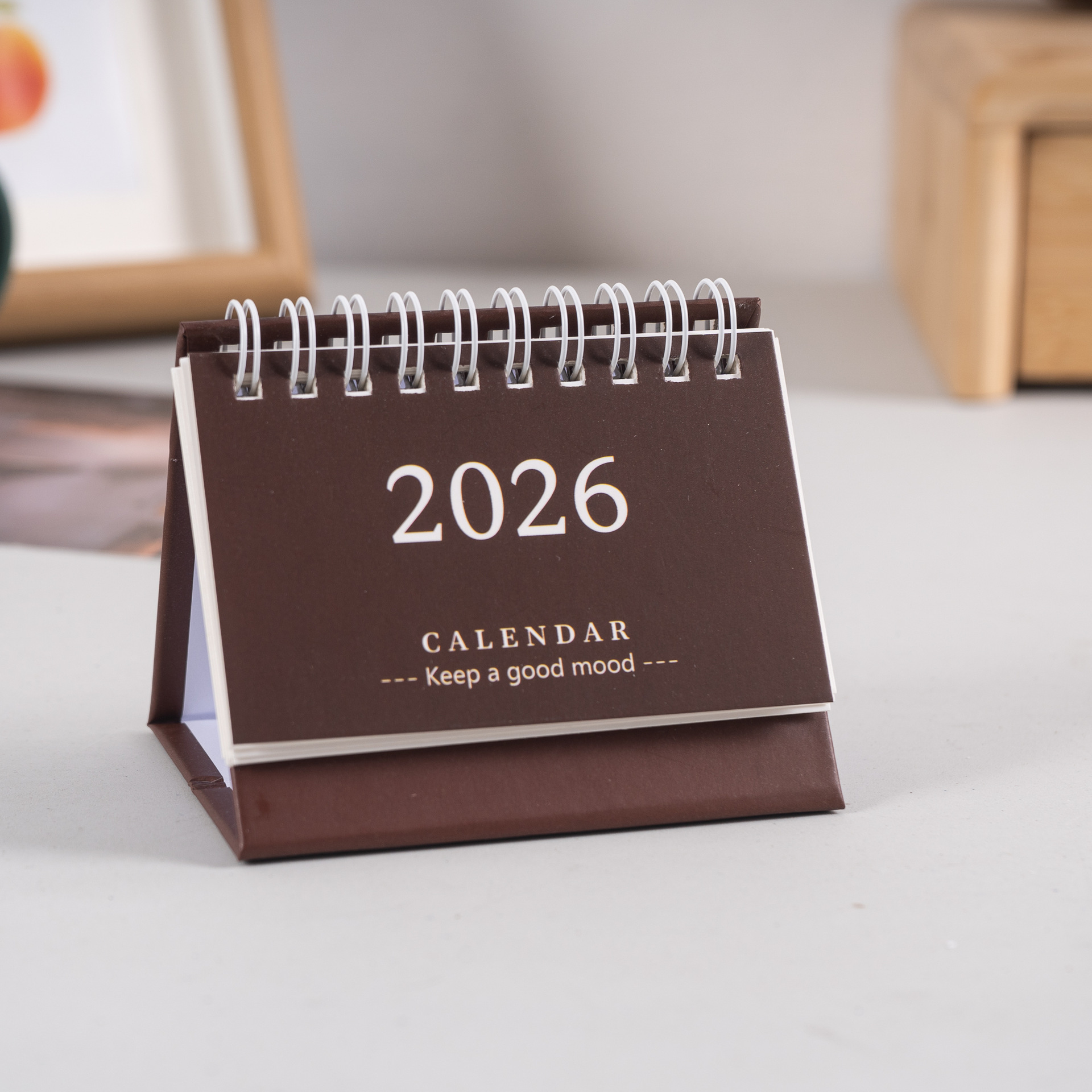Simple Desk Calendar 2025-2026 - Office Stationery Supply List recension och pris